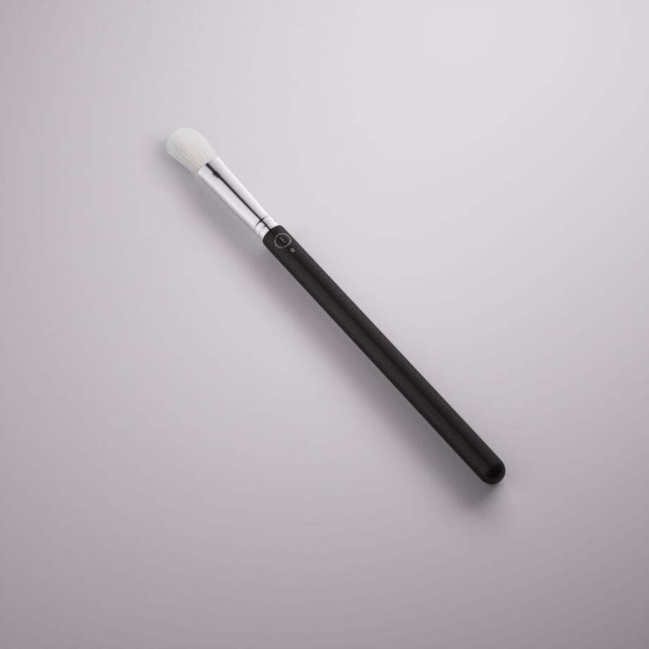 فرشاة دمج مكياج العين Q and A PRO NO 08