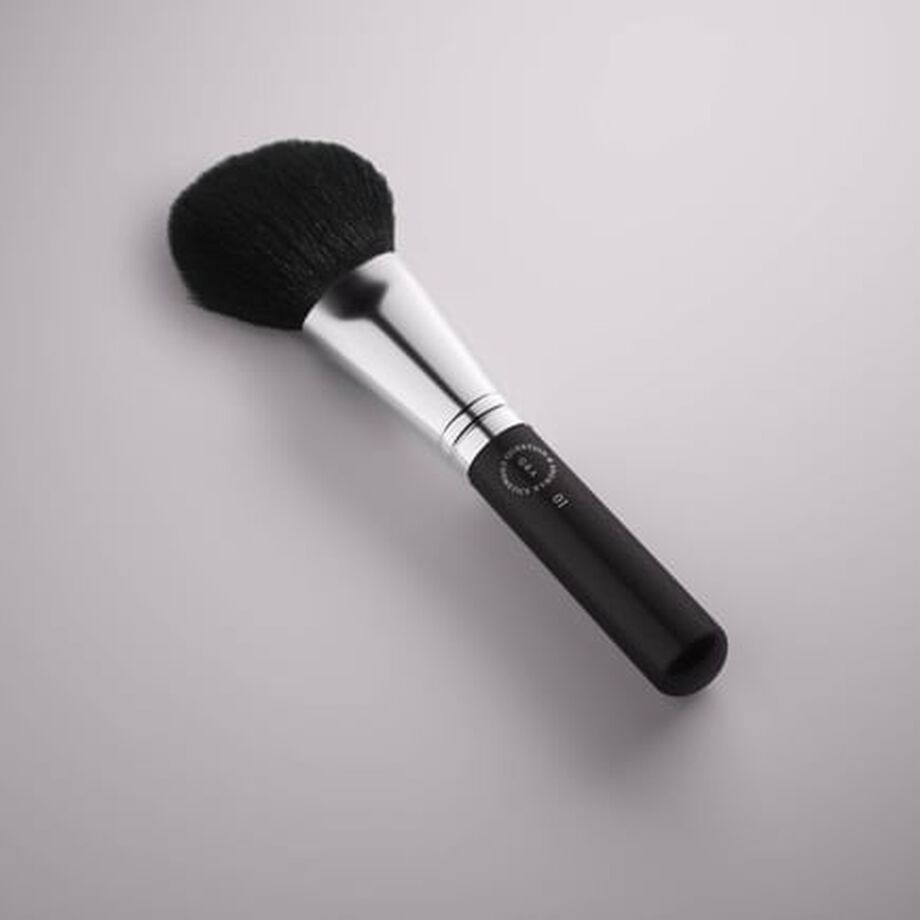 فرشاة للوجه Q and A PRO NO 01