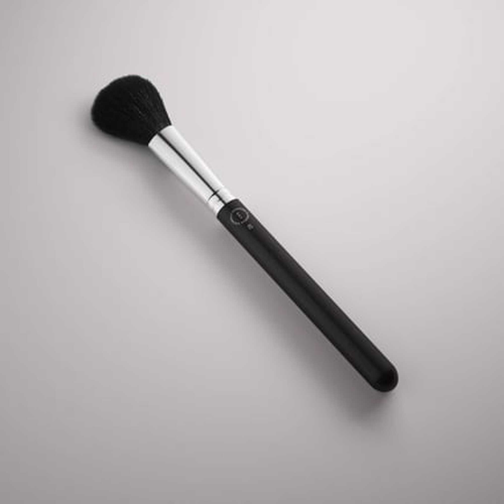فرشاة حمرة خدود Q and A PRO NO 02